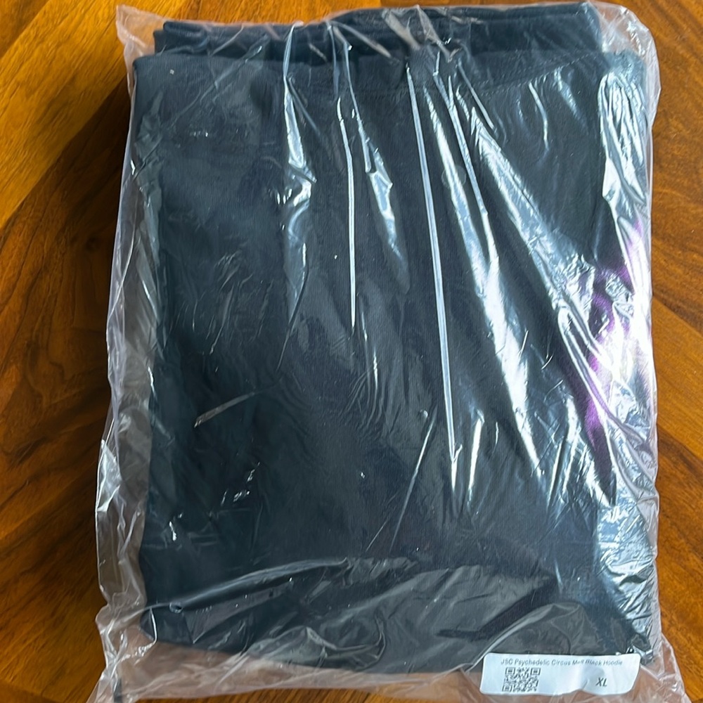 Jeffree Star (XL) “MELT” Hoodie!